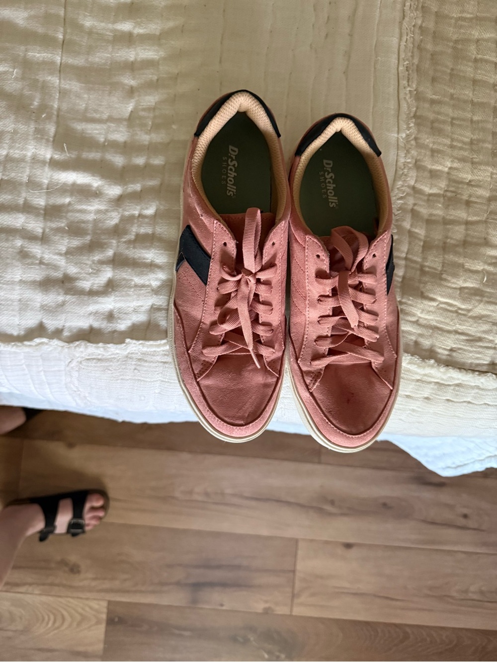 Dr. Scholl's Pink Sneakers - Picture 4 of 7